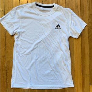 White Adidas T-shirt in a men’s small